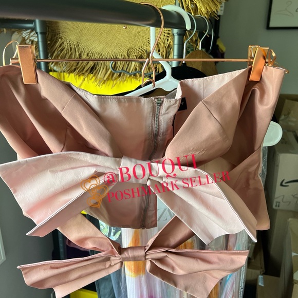 BLOGGERS FAV ZARA CUT OUT BOW TOP - Picture 2 of 6